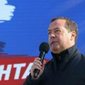 Medvedev odgovorio predsedniku Letonije koji je pozvao na uništenje Rusije – visićete na vešalima