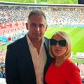 Jovana Jeremić sa dečkom biznismenom u VIP loži na marakani - Došli da gledaju utakmicu, pa se ljubili pred svima: Zbog…