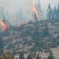 Vozači, oprez! Ovaj put u Srbiji zatvoren zbog velikog požara: Vrelo kamenje preti da se odroni (foto)