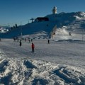 Skijanje na Jahorini po starim cenama: Preko 5.000 skijaša trenutno skija na ovoj planini, najviše turista iz Srbije