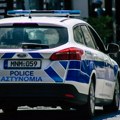 Policajci suspendovani: Usred dana vodili ljubav u patrolnom vozilu, prolaznik ih snimio