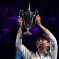 Ribakina podigla pehar u Rijadu: Sabalenka poražena u finalu završnog WTA turnira