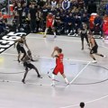 Hjuston ”ne leži” Denveru: Gosti se raspucali, Jokiću svirali faulove u napadu, meč završio sa 25 poena (video)