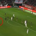 Imamo li gol sezone u Bundesligi? Igrač Augsburga "pocepao" mrežu iz velike daljine