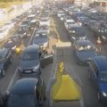 (Foto) Kolaps na ovom prelazu ne jenjava! Na izlazu iz Srbije kolone duge i do 10 kilometara, sve trake krcate vozilima: "Ko…