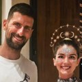 "Rekao mi je da sam jako hrabra" Crnogorska umetnica podelila sliku sa Đokovićem: Novak sa porodicom pratio njen vatreni…