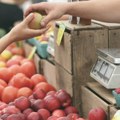 Cene na pijacama otišle u različitim smerovima! U Vojvodini paradajz poskupeo, paprika nešto jeftinija, evo šta se dešava sa…