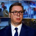 Neko državnik, a neko uličar - ništa nije slučajno Vučić predvideo divljanje opozicije, usred protesta stao pred narod i…