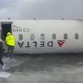 Avionska nesreća u Torontu: CRJ900 završio na krovu nakon sletanja