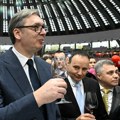 "На екс Ђуро, мора": Вучић на Винској визији дегустирао вина, придружио му се премијер и министри (видео)