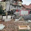 Prve slike požara u Kaluđerici: Vatra potpuno progutala kiosk, od njega ostao samo pepeo
