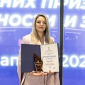 Galenika među nosiocima savremenih standarda: Suzani Jagodić uručena Pohvalnica „28. april“