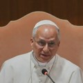 Papa Lav zatražio strogu regulaciju upotrebe veštačke inteligencije