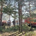 Požar kod Bovanskog jezera, izgorele tri vikendice