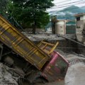 Mostovi uništeni, sela pod blatom: Spasioci u Nepalu u trci s vremenom, više od 1.000 nestalih, preti novi haos