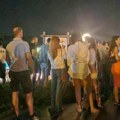 Drama na splavu na Zemunskom keju, odjednom počeo da tone: Nastala opšta panika, gosti istrčavali napolje video