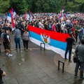 Protest u CG zbog Rezolucije o Srebrenici: „Nadam se da će referendum biti opet i pokazati da nas je više“