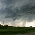 Možemo očekivati češće superćelijske oluje Meteorolog Jovanović: Oseća se porast ekstremnih vremenskih pojava