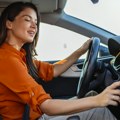 Većina vozača nije sigurna šta označava ovaj simbol na kontrolnoj tabli Nakon rasprave na mrežama, konačno je otkriveno
