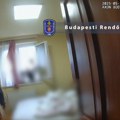 "Noga joj je visila kroz prozor, tražila je da čuje brata" Dramatičan snimak spasavanja devojke koja je pretila da će…