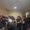 Nasilna deblokada DUNP-a: Batinaši i policija izbacili studente iz zgrade, uprava se ne oglašava(VIDEO)