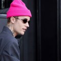 Džastin Biber go do pojasa u klubu sa tipom optuženim za slanje pornografskih slika FOTO