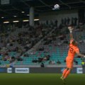 Poraz Olimpije začinjen neverovatnim golom sa pola terena (VIDEO)