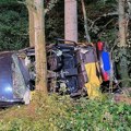 Dva bračna para poginula u Nemačkoj: Auto im sleteo sa puta, zakucao se u drvo