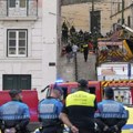 Čuvena električna uspinjača u Lisabonu iskočila iz šina, 15 ljudi poginulo