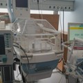 Крагујевачки Центар за неонатологију добио апарат за азот оксид, кључан за бебе са тешким респираторним проблемима