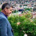 Naš pevač uzeo 10.000 evra bakšiša, pa pare podelio sa rodbinom: "Ja sam skroman za razliku od nekih koji se hvale"