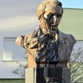 "Sramotan čin": Oglasila se Ambasada Ukrajine u Beogradu povodom oštećenja spomenika Tarasu Ševčenku