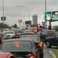 Vozači, evo šta vas čeka na putevima ovog vikenda: Pojačan intenzitet saobraćaja u pojedinim pravcima