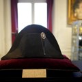 Bio mu je zaštitni znak – Napoleonov dvorogi šešir kupljen za više od dva miliona dolara