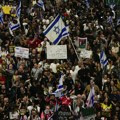 Израел: Демонстранти захтевају хитан договор о таоцима, обратила се Хилари Клинтон
