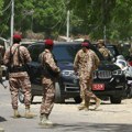 Osmorica pakistanskih vojnika ubijeni u napadu islamista na bazu
