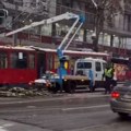 Drvo palo na tramvaj Saobraćajna nesreća na Slaviji