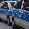 Najmanje 12 osoba povređeno u napadu nožem na železničkoj stanici u Hamburgu /foto, video/