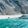 Otišao na najpoznatiju plažu na Skijatosu, vratio se sa razlupanom glavom: "Šta je tražio, to je i dobio"! (video)
