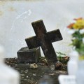 На православном гробљу у Племетини код Обилиц́а порушена два споменика