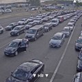 Kolaps na izlazu iz Srbije! Na Batrovcima nema gde igla da padne, a na ova dva prelaza se čeka po sat vremena: AMSS izdao…