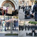 Zapaljen ulaz u školu, stotinu učenika ostalo zarobljeno! Nastavnik poliven benzinom, leteli Molotovljevi kokteli: Haos u…