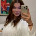 Rađenova bivša pokazala kako izgleda samo dve nedelje nakon porođaja, pa se pohvalila: "Mama stala u..."