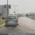 Potop: Jaki udari vetra i obilne padavine pogodile Sarajevo (video)