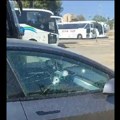 Jedan izraelac tvrdi da su ga od napada hamasa i sigurne smrti spasila kola! Kaže da je bilo preko 100 rupa od metaka (foto)