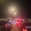 Gužve na graničnim prelazima: Na Horgošu i Preševu automobili čekaju i po sat vremena