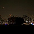 Шест особа нестало после трагедије у Балтимору: Спасиоци и даље у потрази након што се мост срушио