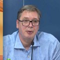 Vučićev silazak u narod: Razgovor ili fontana želja?