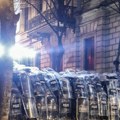 Vodeni topovi, suzavac i gumeni meci Veliki broj povređenih na protestu u Švajcarskoj