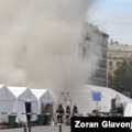 Vučić tvrdi da su požar i pucnjava u 'Ćacilendu' kod Skupštine 'teroristički napad', a tužilac 'pokušaj ubistva'